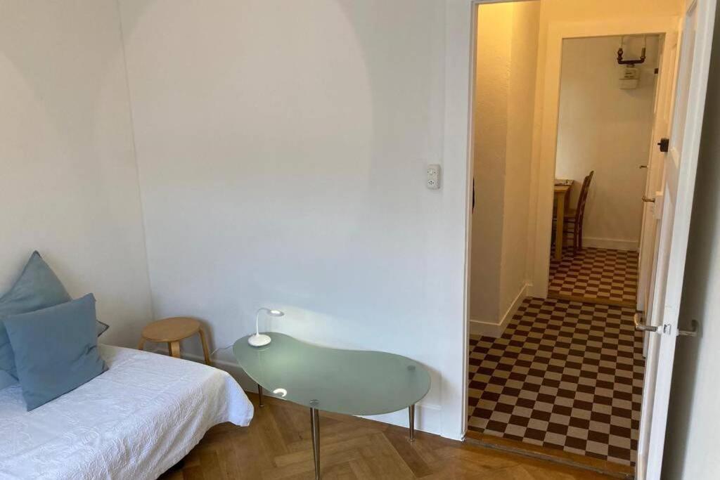 Parking & Appartement 2 Pieces Sans Traffic Lausanne Eksteriør bilde